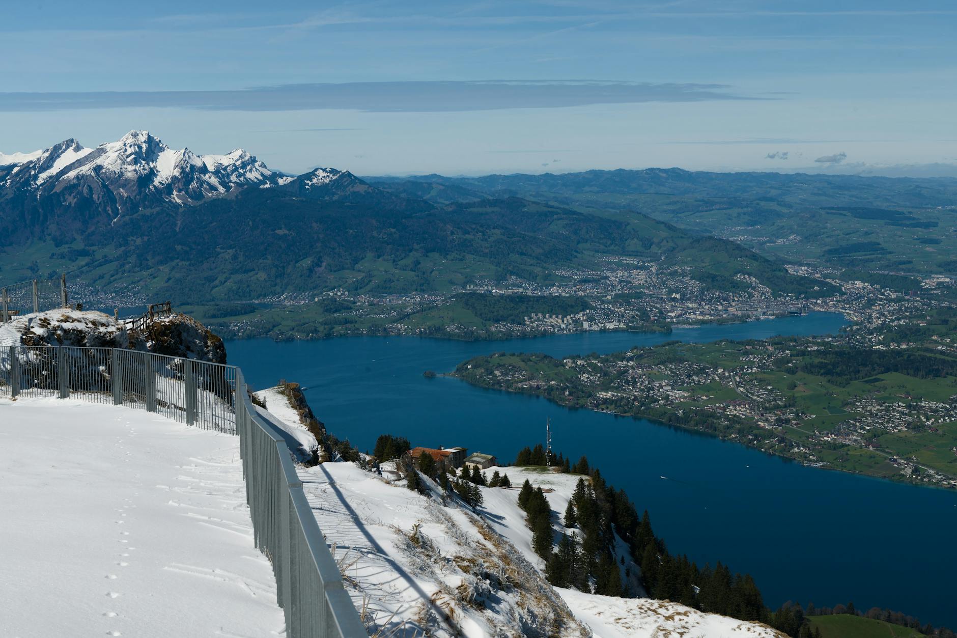 Mount Rigi and Lake Lucerne view for scenic luxury dining and excursion timing.