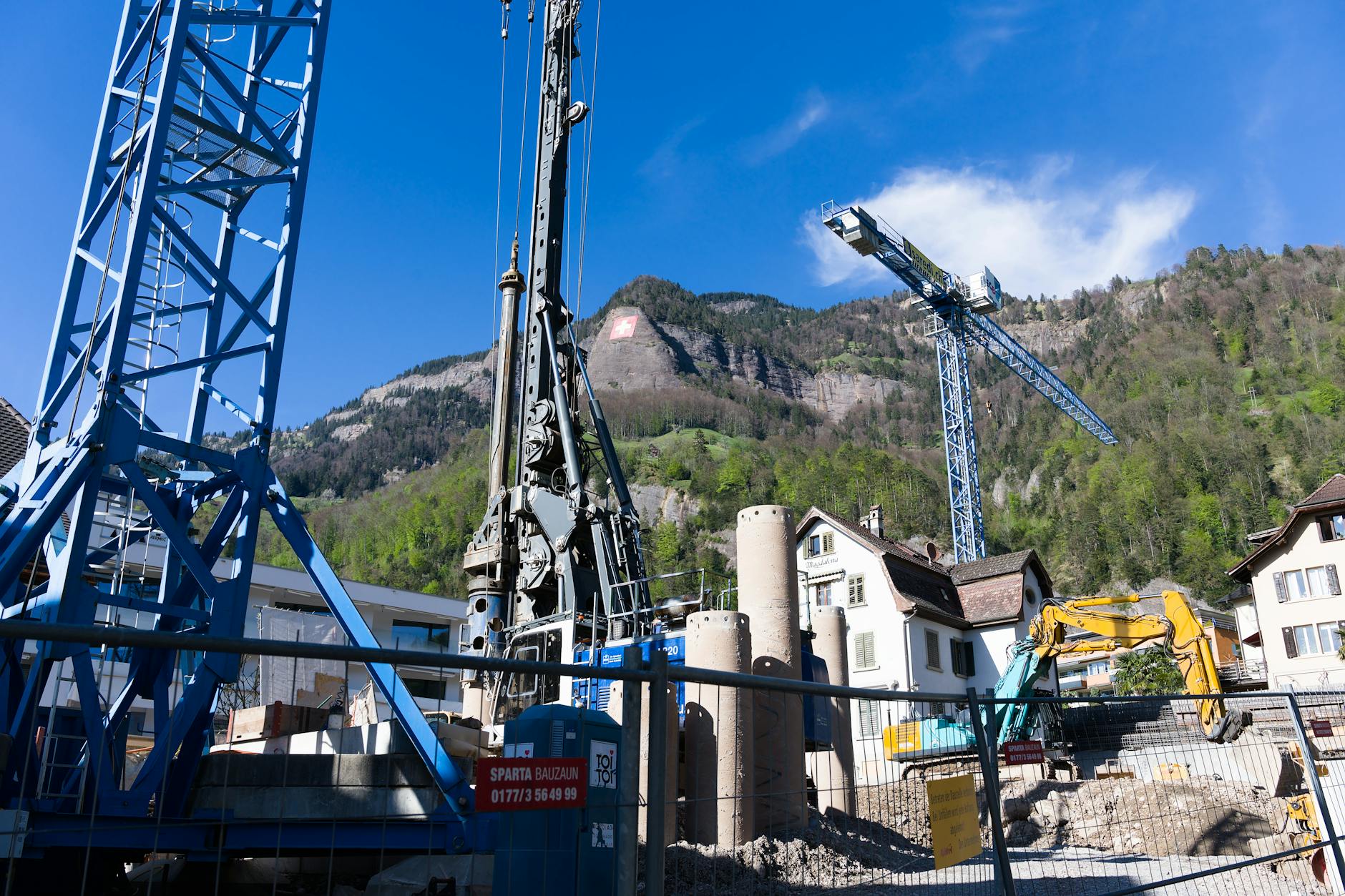 Swiss construction and Alps context for trade-show planning and logistics.