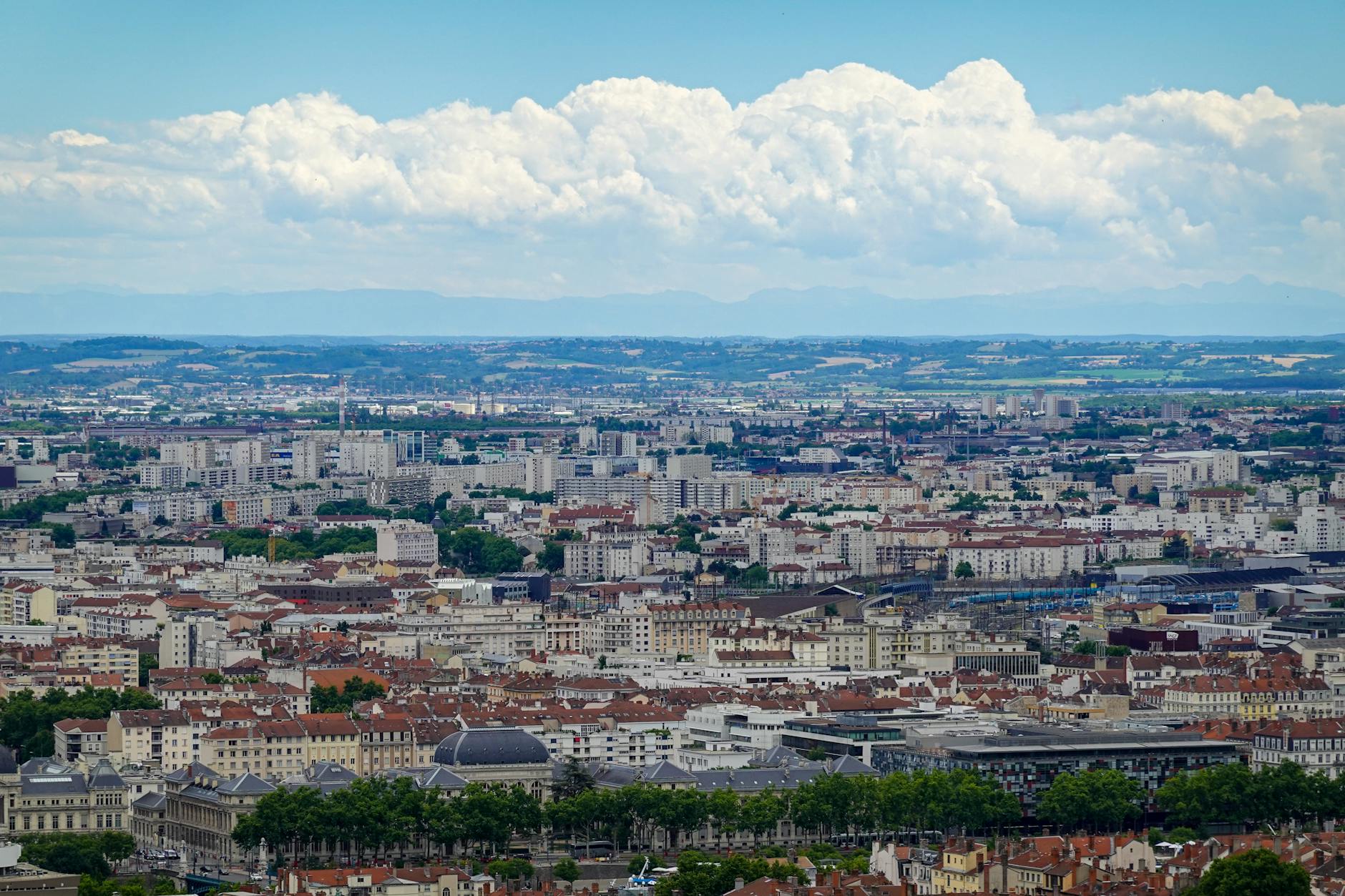 What To Consider For Short-Term Travel To Lyon As A Budget Traveler