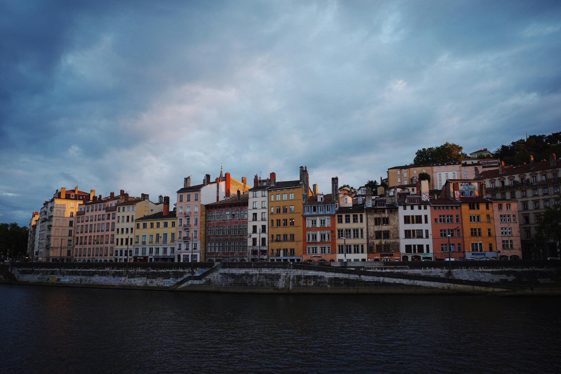 What To Consider For Short-Term Travel To Lyon As A Nightlife-Focused Traveler