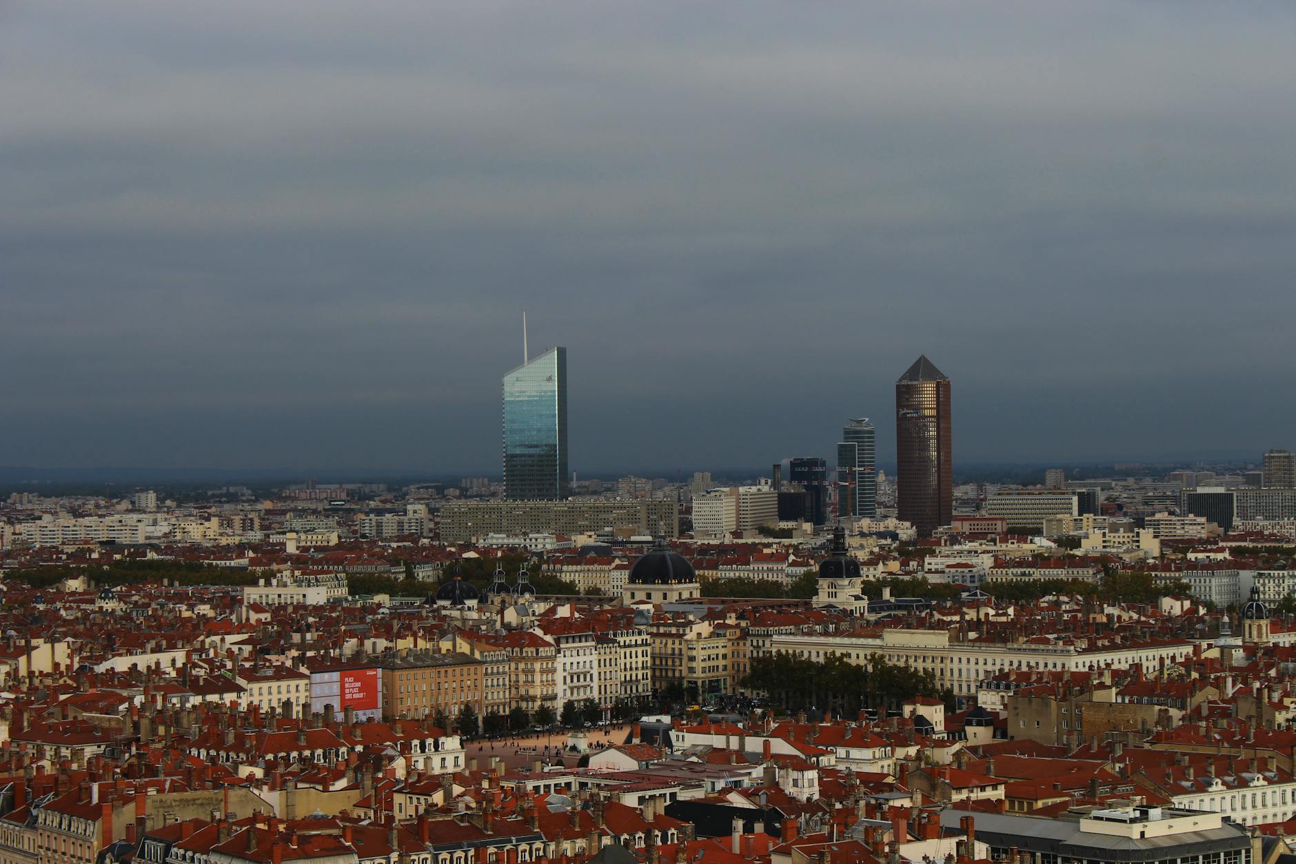 What To Consider For Short-Term Travel To Lyon As A Sales Traveler
