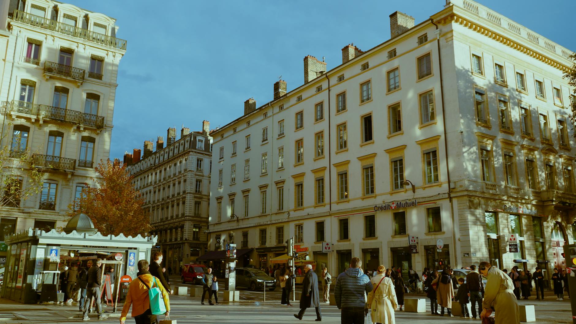 What To Consider For Short-Term Travel To Lyon As A Solo Traveler