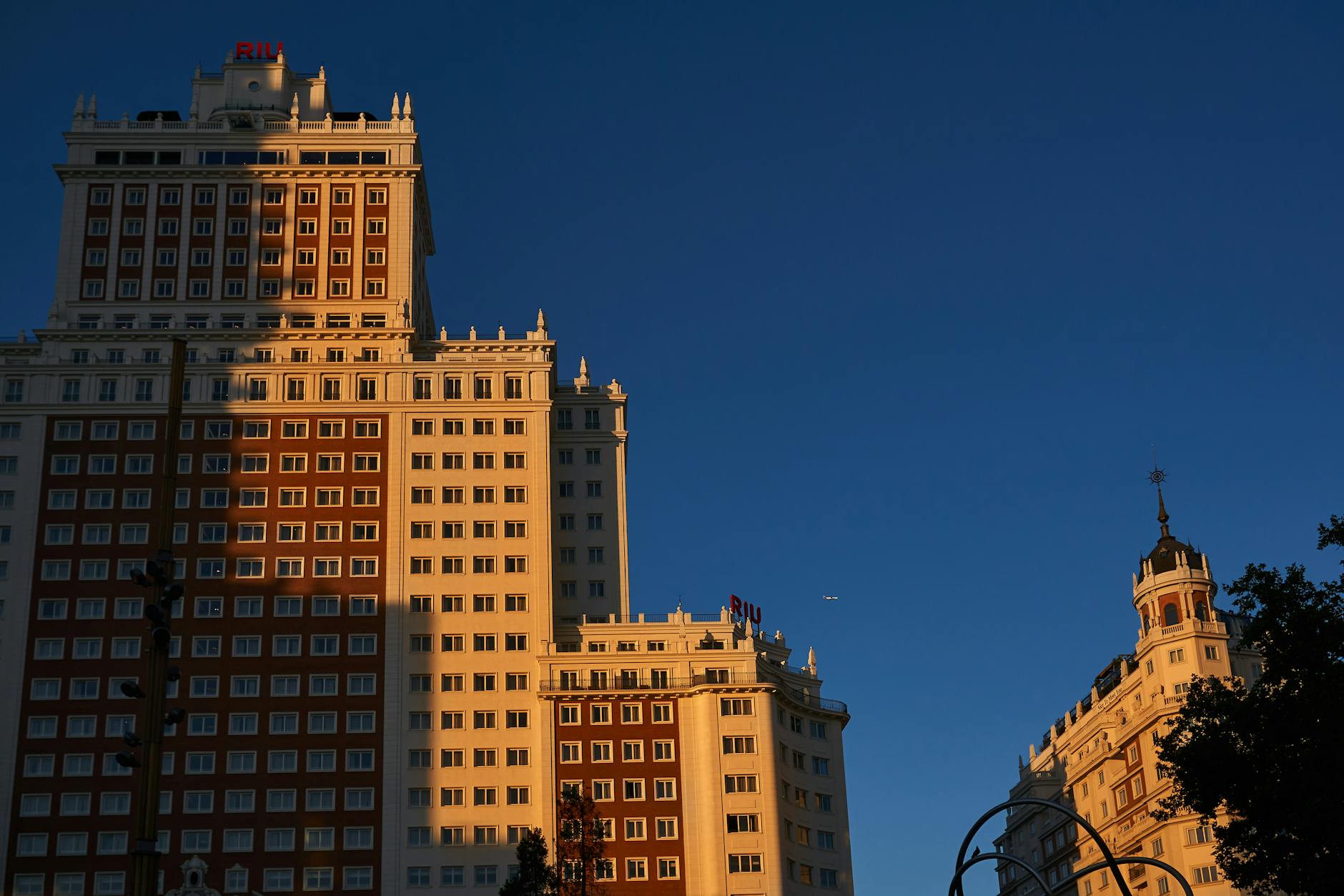 What To Consider For Short-Term Travel To Madrid As A Luxury Traveler