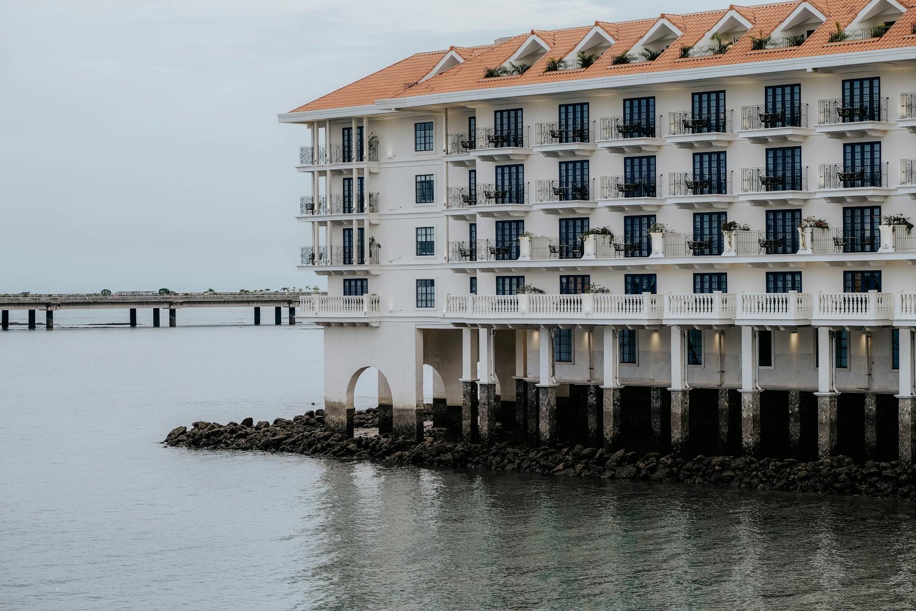 Malacca City weather and comfort planning context for luxury travelers.