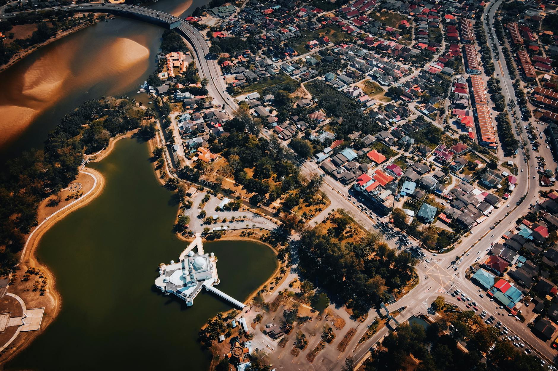 Malacca City road-transfer planning context for travelers with medical constraints.