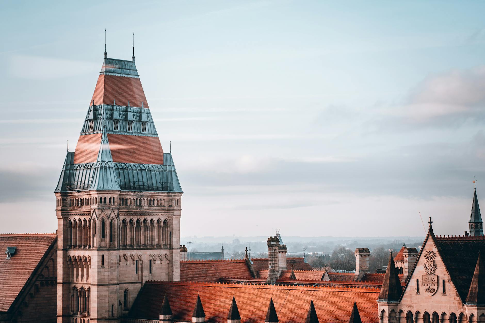 What To Consider For Short-Term Travel To Manchester As An Academic Conference Attendee