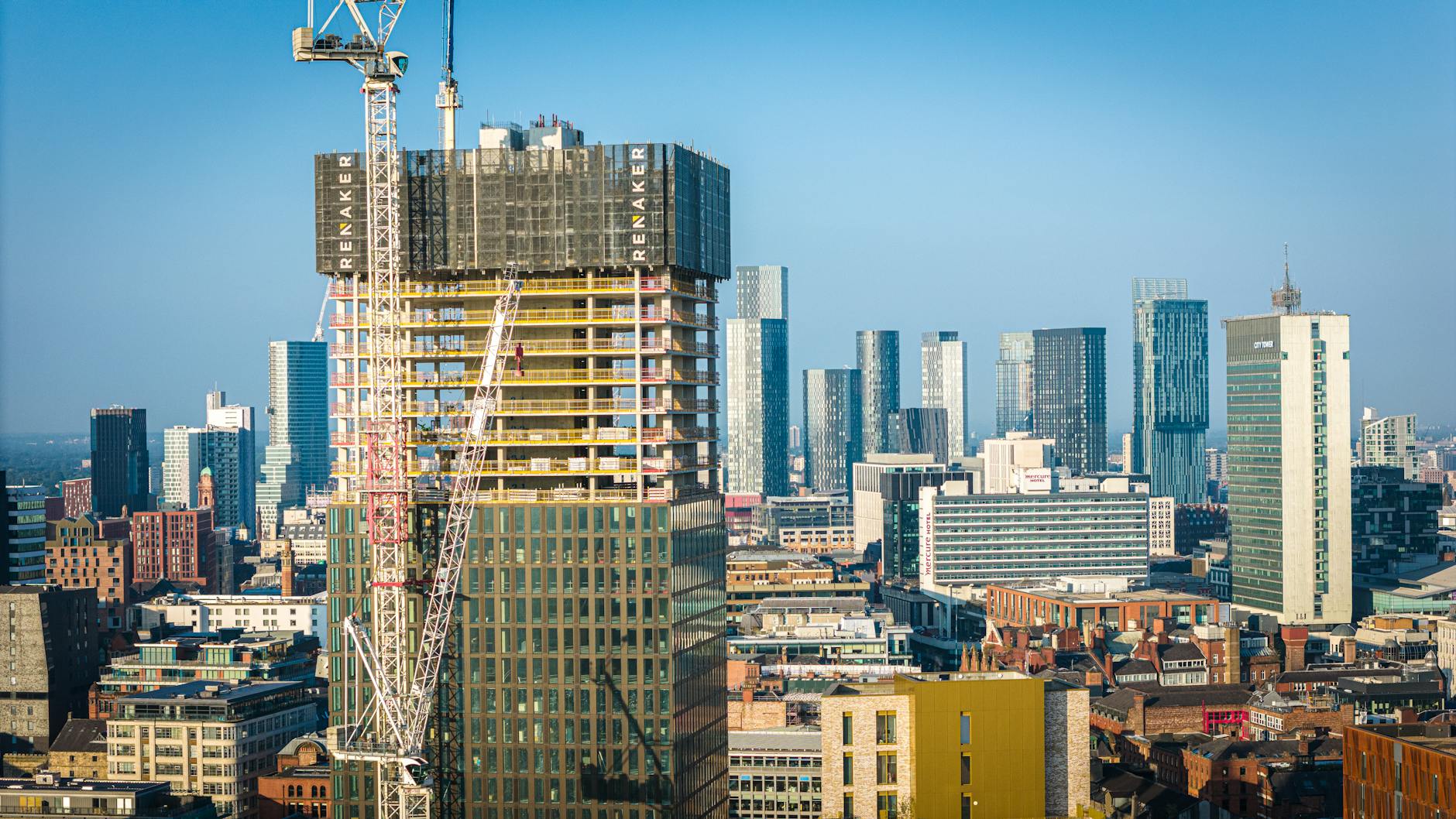 What To Consider For Short-Term Travel To Manchester As A Conference Attendee