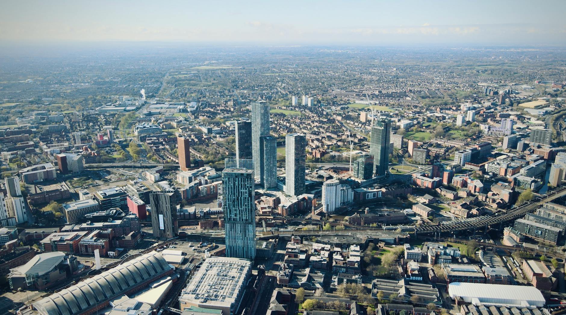 What To Consider For Short-Term Travel To Manchester As A Consultant