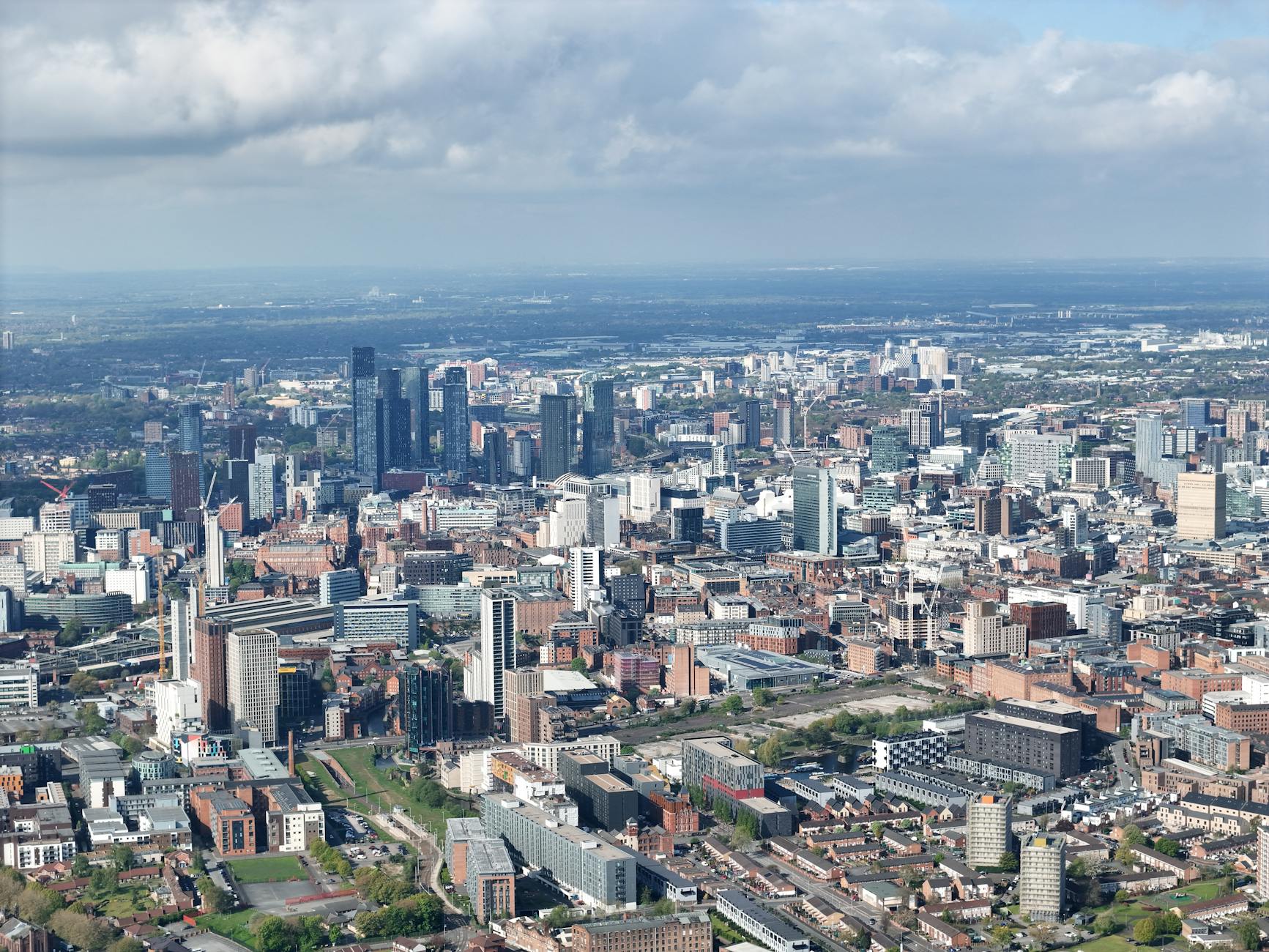 What To Consider For Short-Term Travel To Manchester As A Sales Traveler