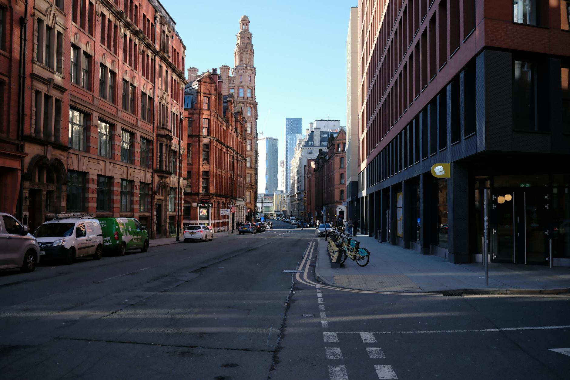 What To Consider For Short-Term Travel To Manchester As A Solo Traveler