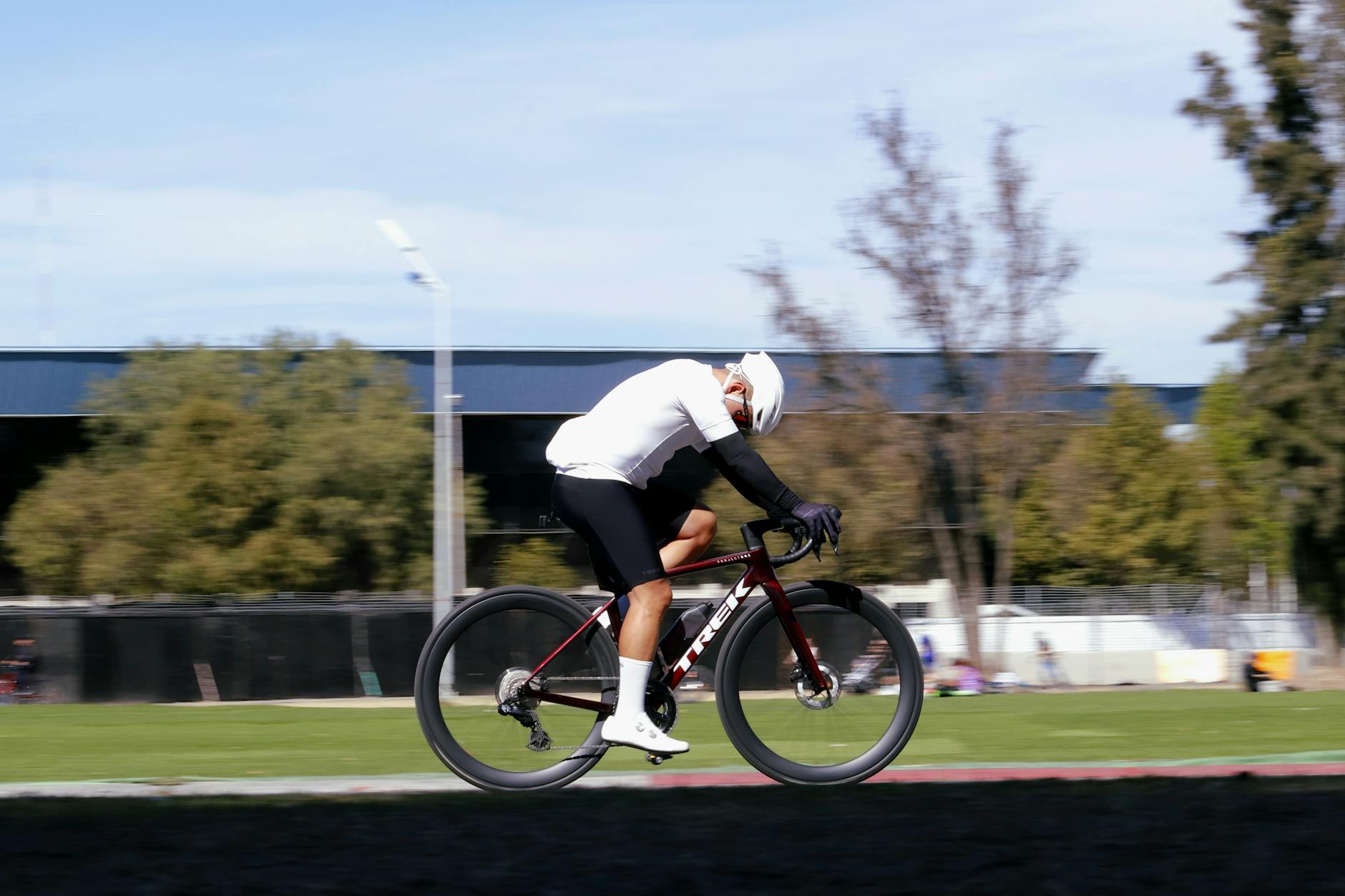 Cyclist riding outdoors in a Mexico City park