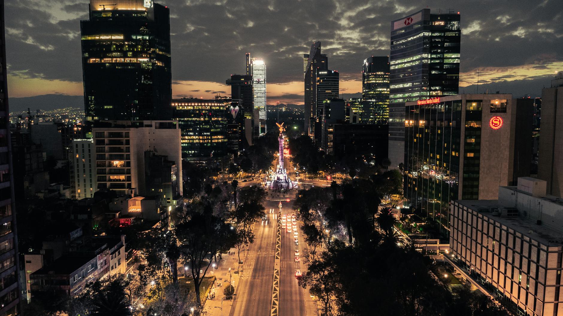 Aerial view of Paseo de la Reforma at dusk