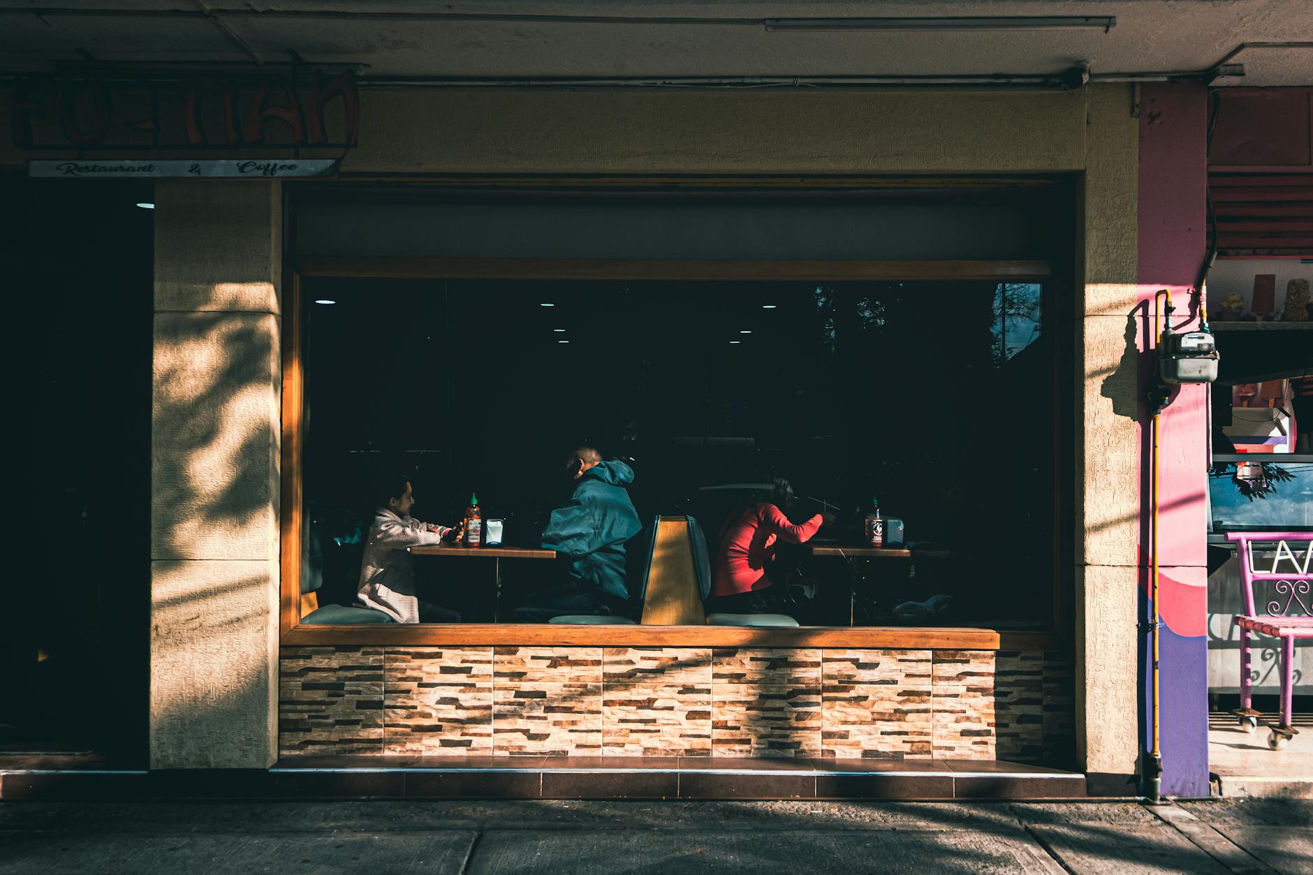 People dining inside a Mexico City cafeteria