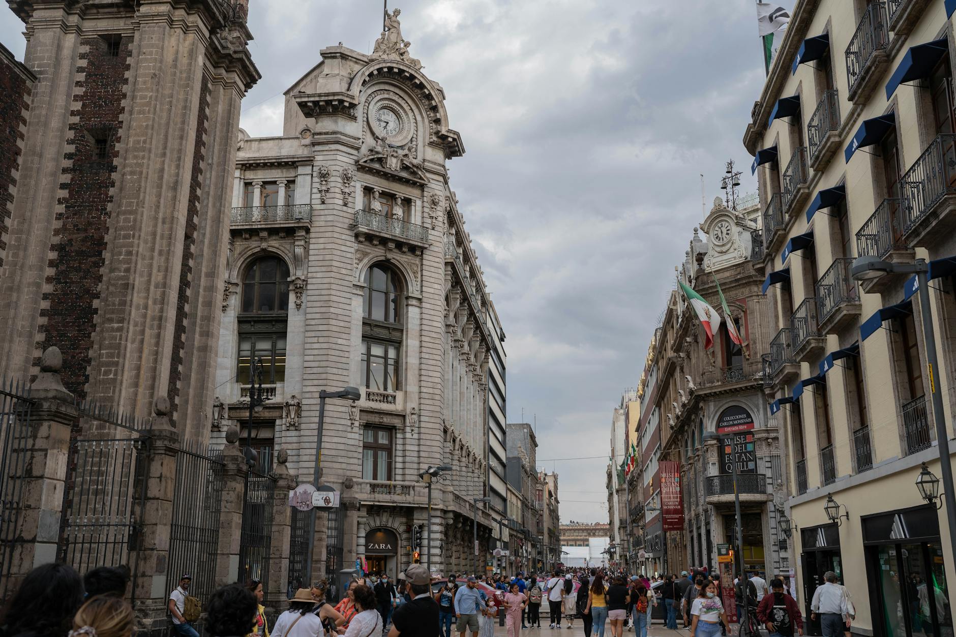 What To Consider For Short-Term Travel To Mexico City With Mobility Limitations