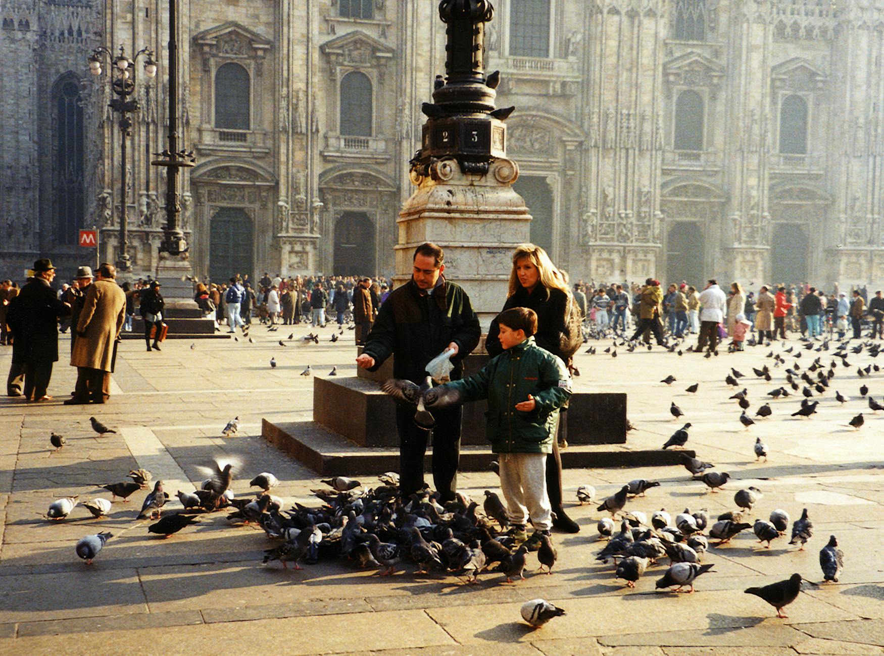 Family in Piazza del Duomo in Milan