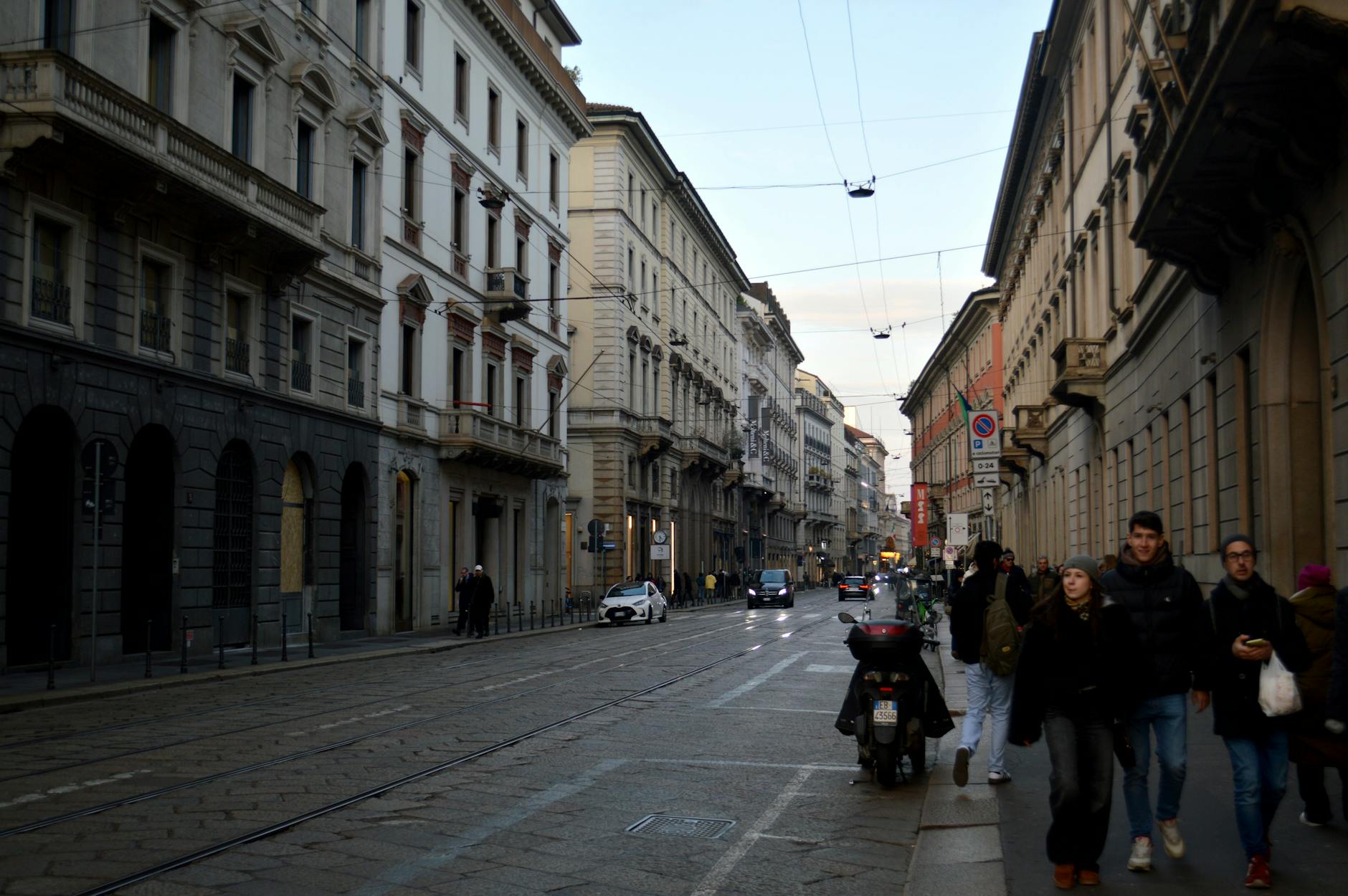Winter street scene in Milan