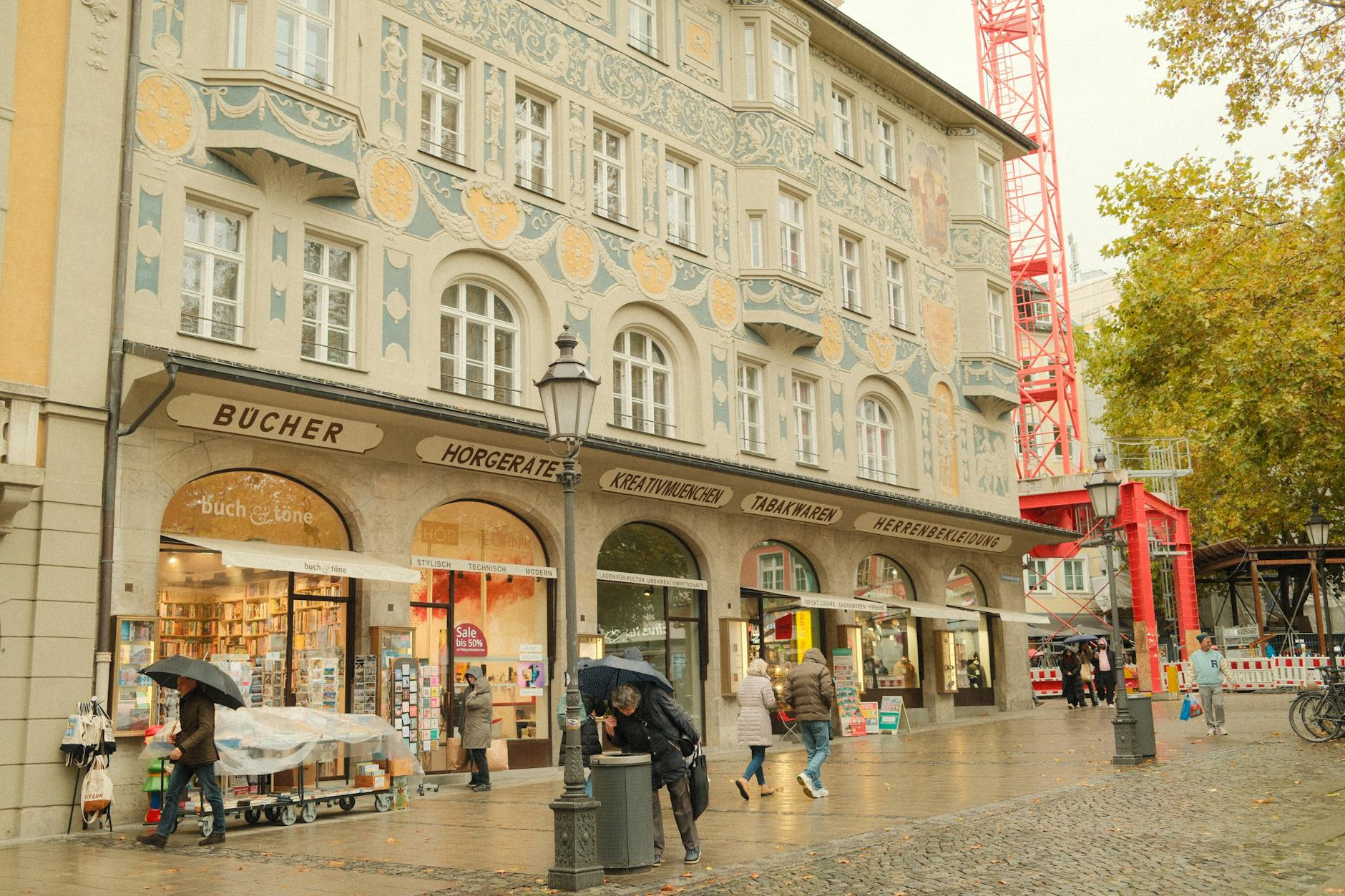 Rainy street scene in Munich