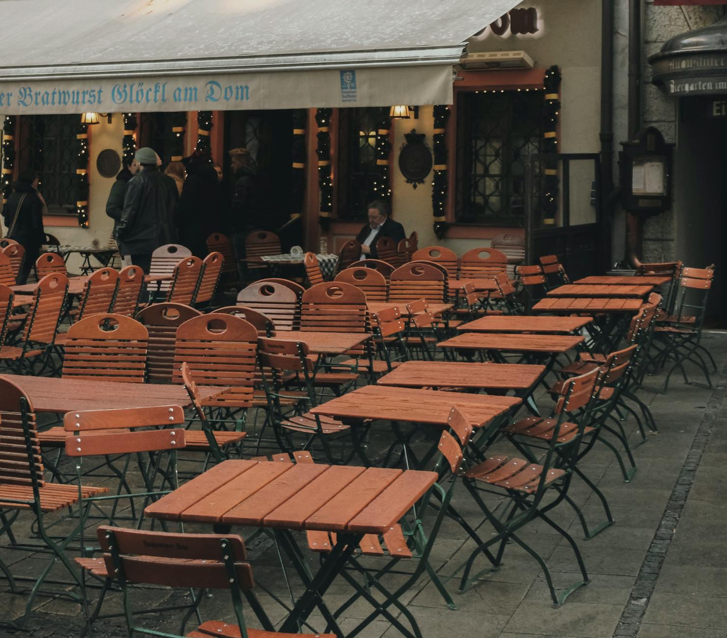 Outdoor seating at a Munich cafe