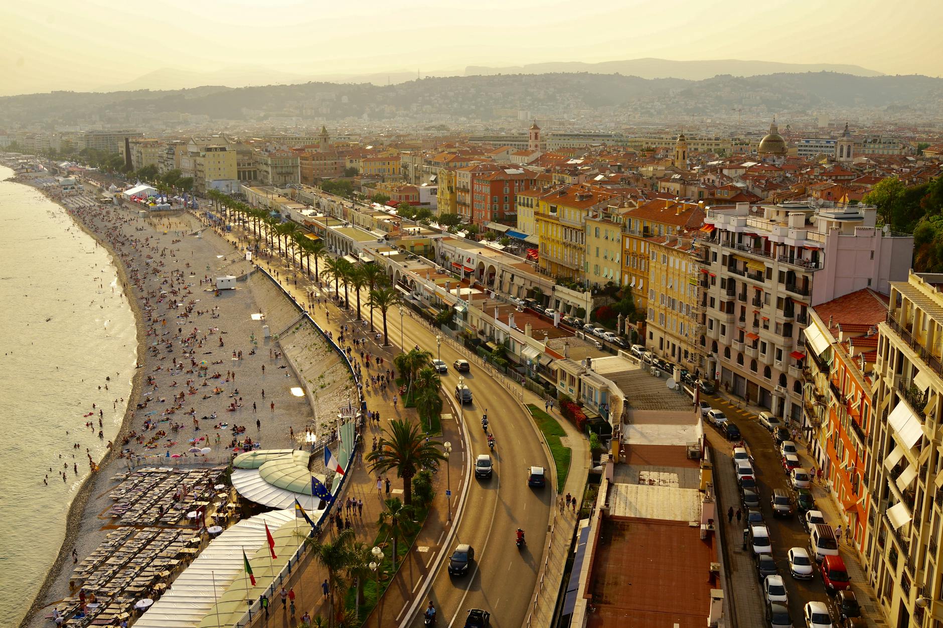 Promenade des Anglais and Nice beachfront from above
