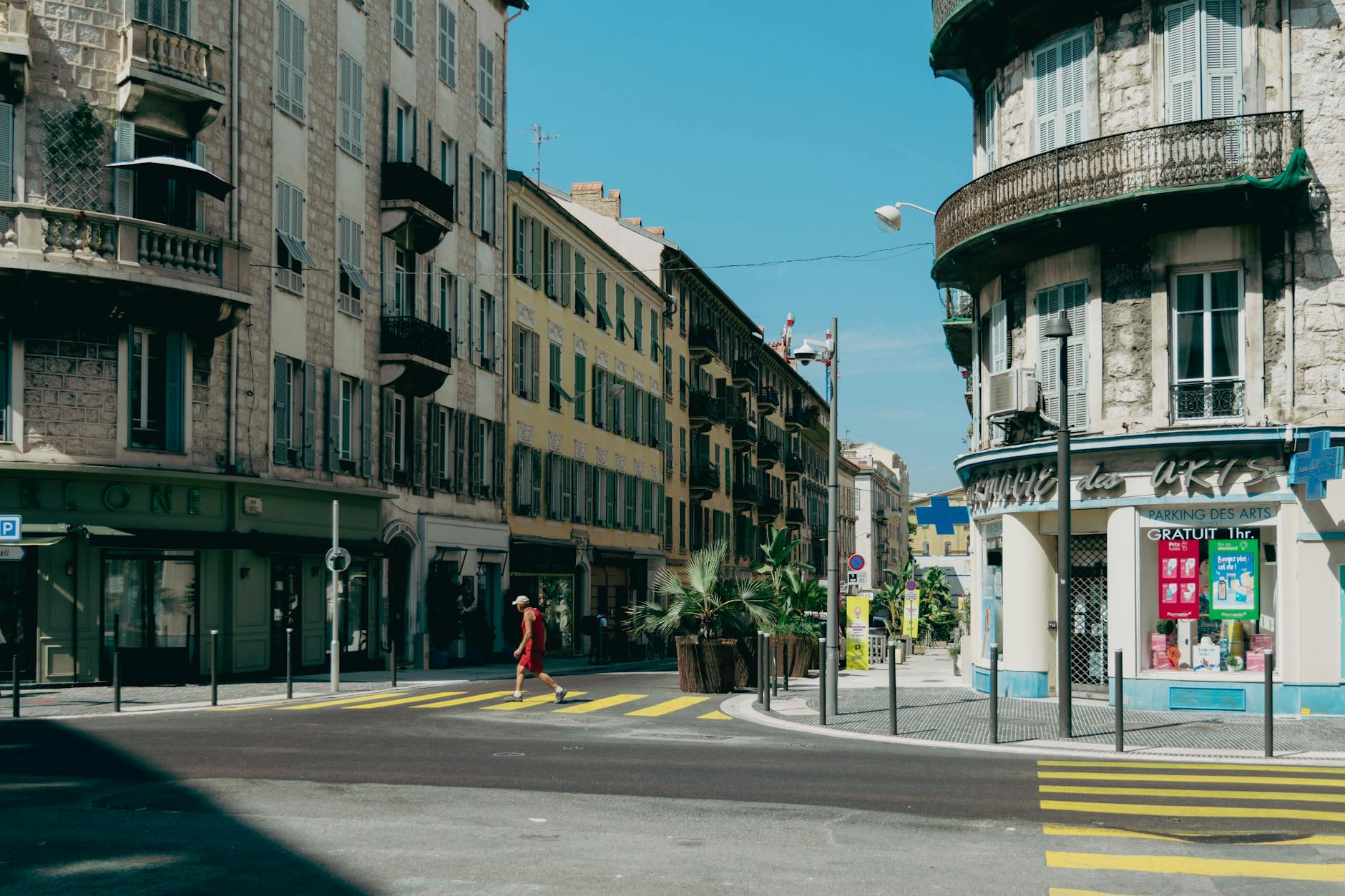 Sunny street view of classic architecture in Nice