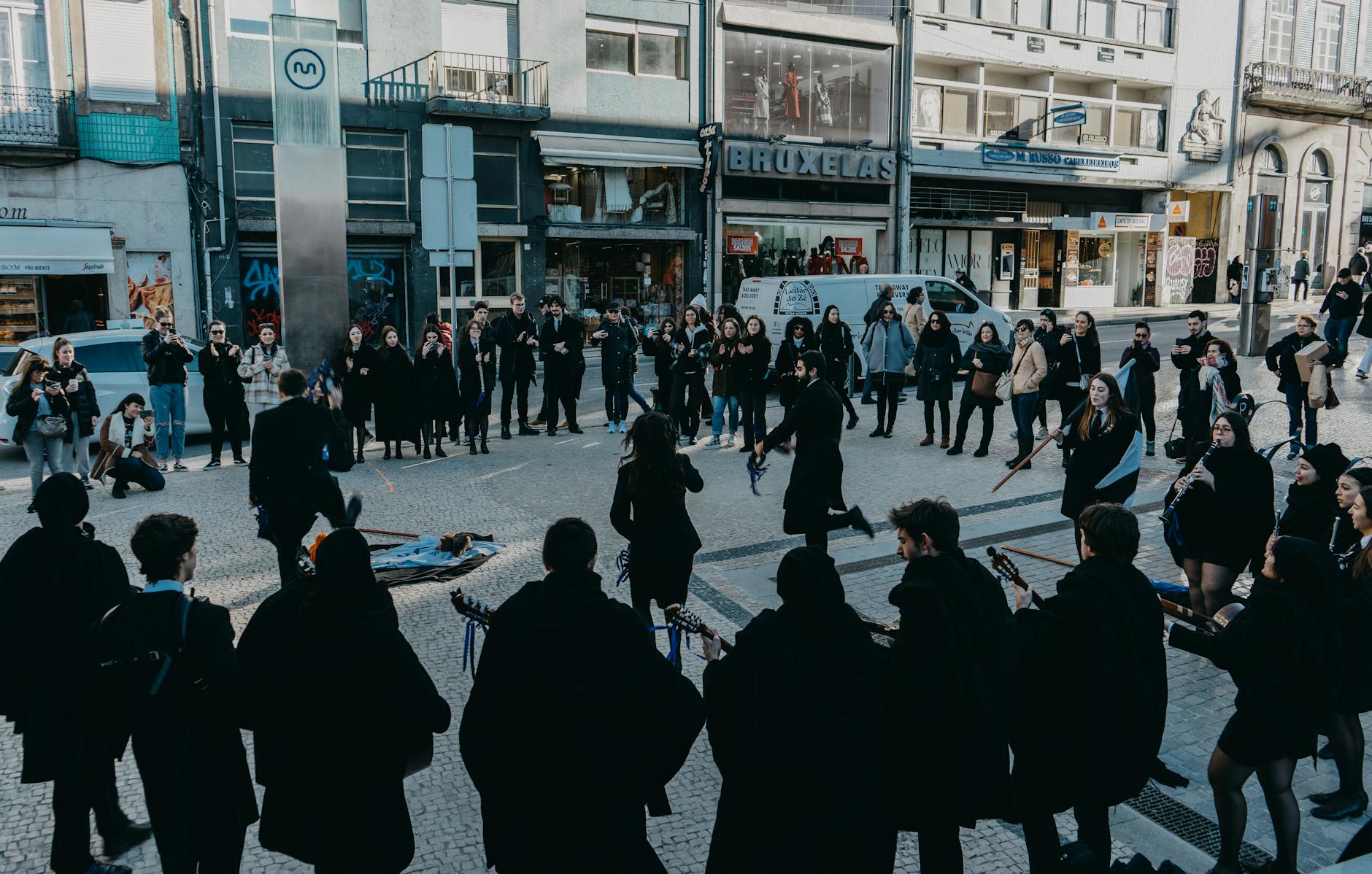 Street music performance in Porto