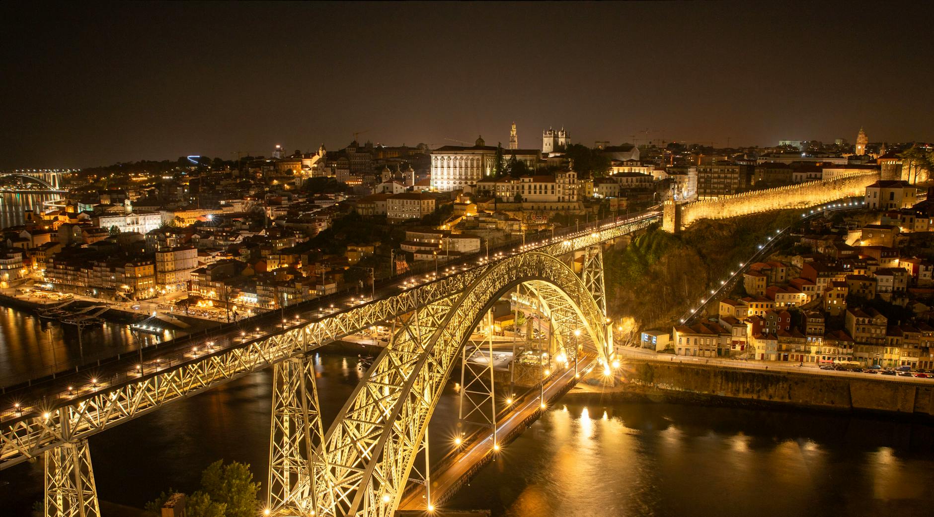 Luis I Bridge illuminated at night in Porto