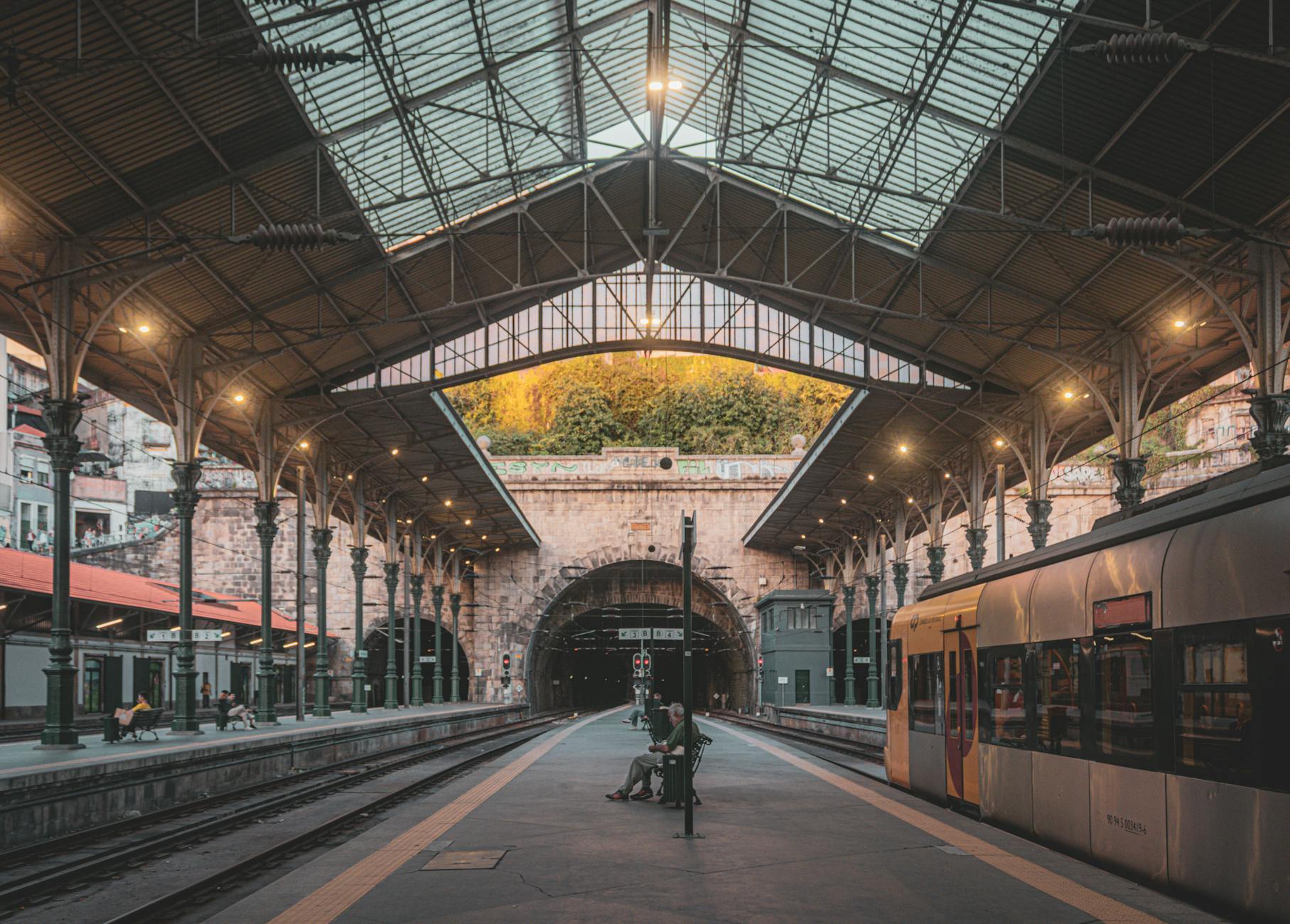People on a Porto train station platform