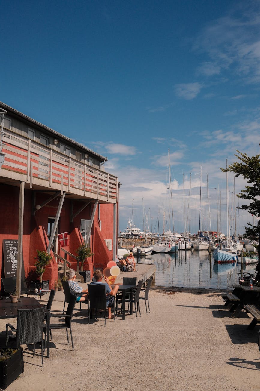 Harbor cafe with boats for Stavanger luxury timing and dining planning.
