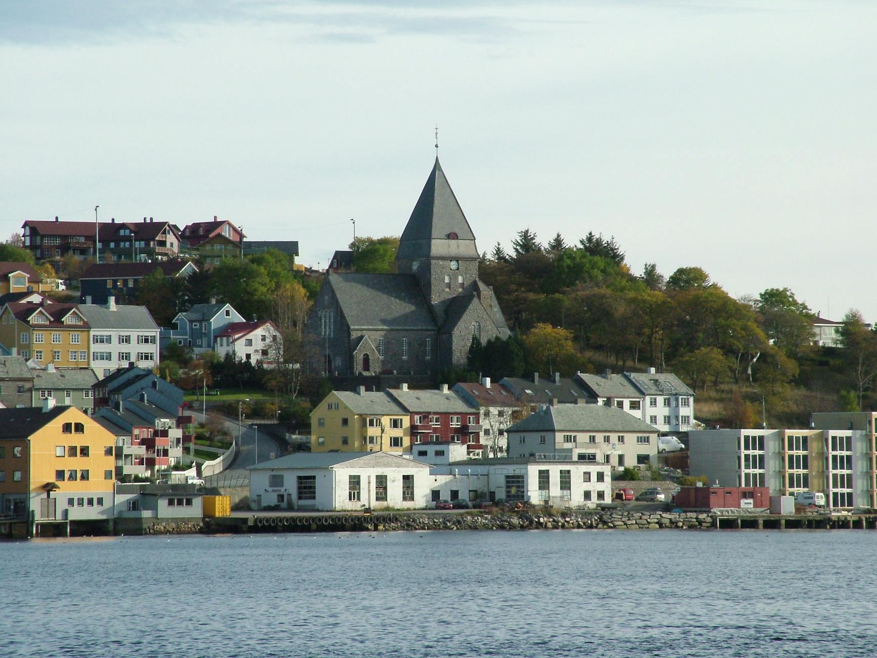 Stavanger church and old-town setting for worship geography planning.