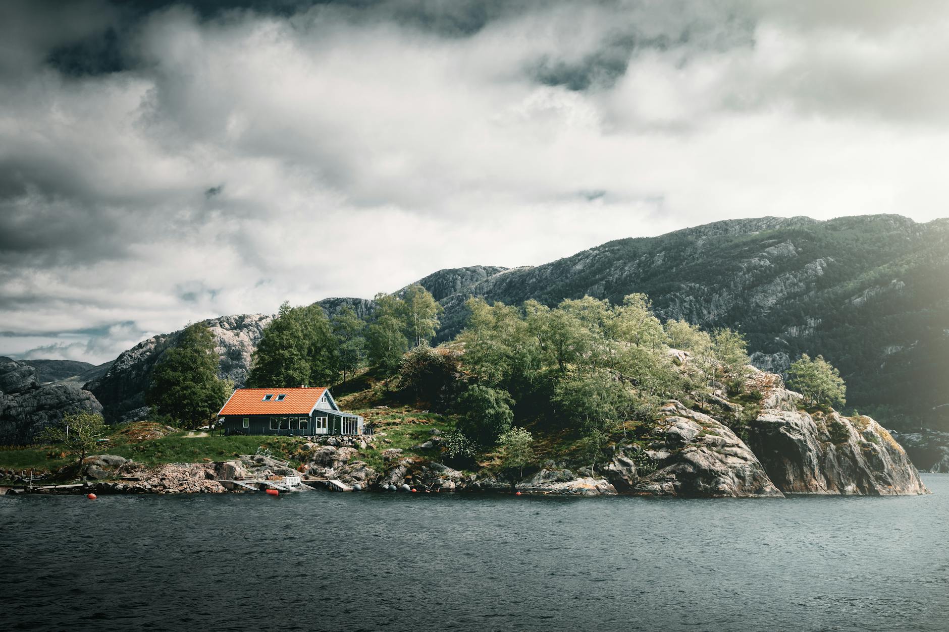 Rogaland island house for Stavanger medical-constraints report planning.