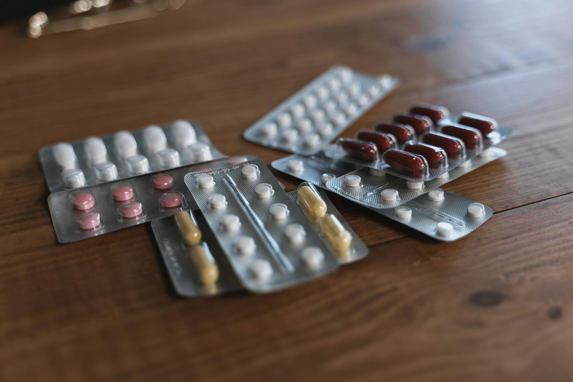 Medication packs for Stockholm medical-constraint travel planning.
