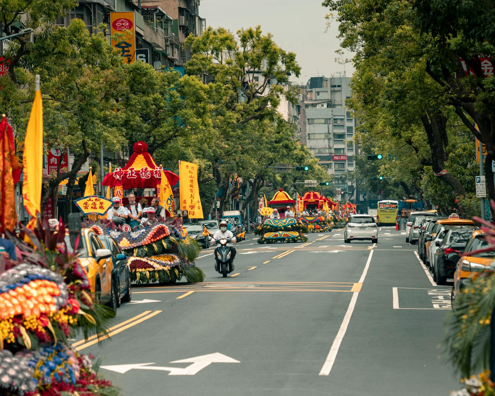 Tainan night-market budget and small-purchase planning context.