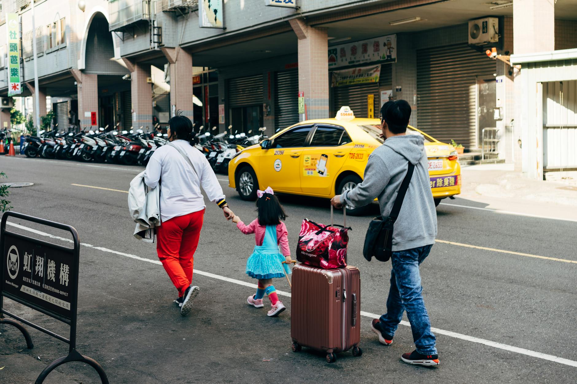 Tainan family walking and stroller logistics planning context.