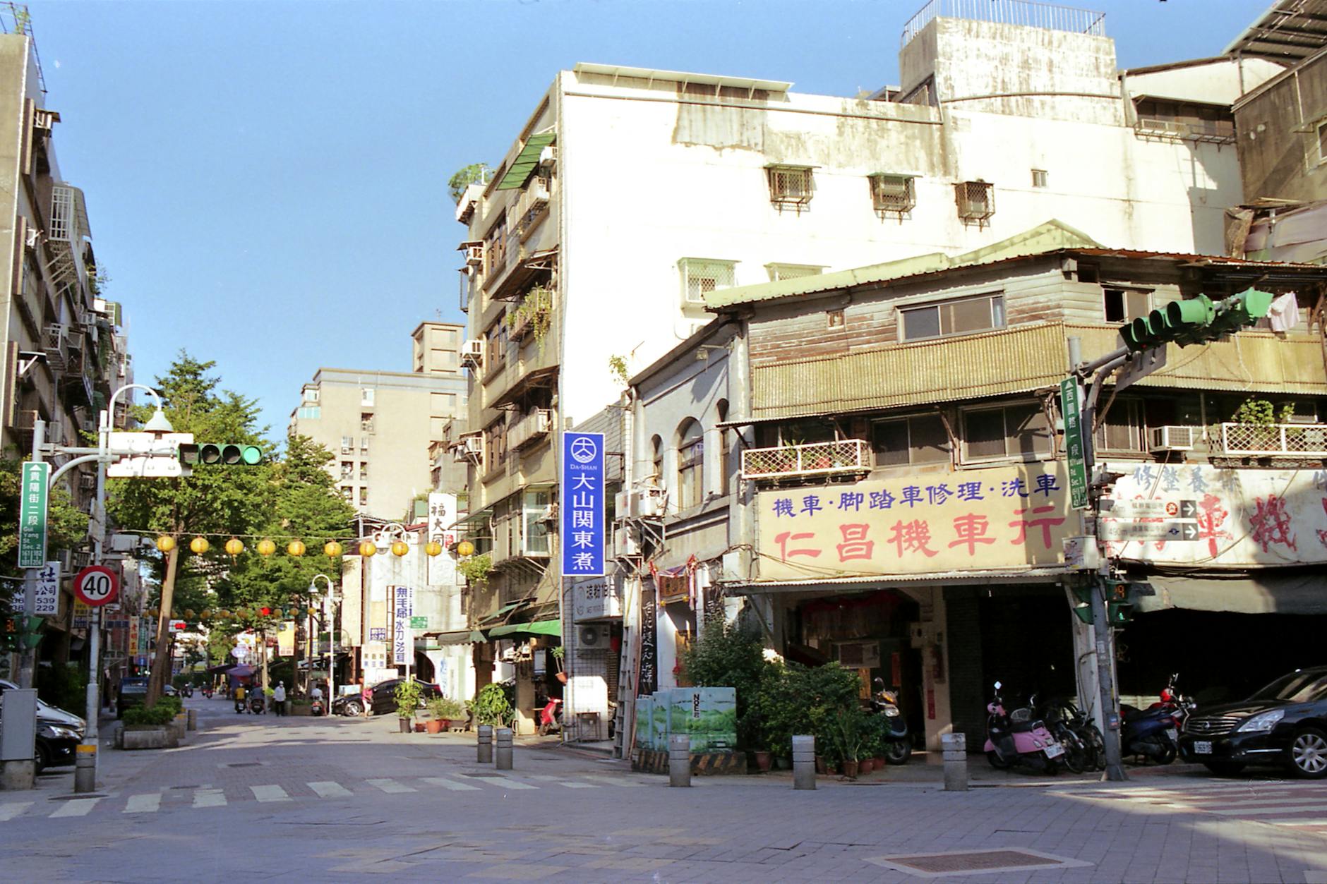 Tainan investor meals and relationship diligence planning context.