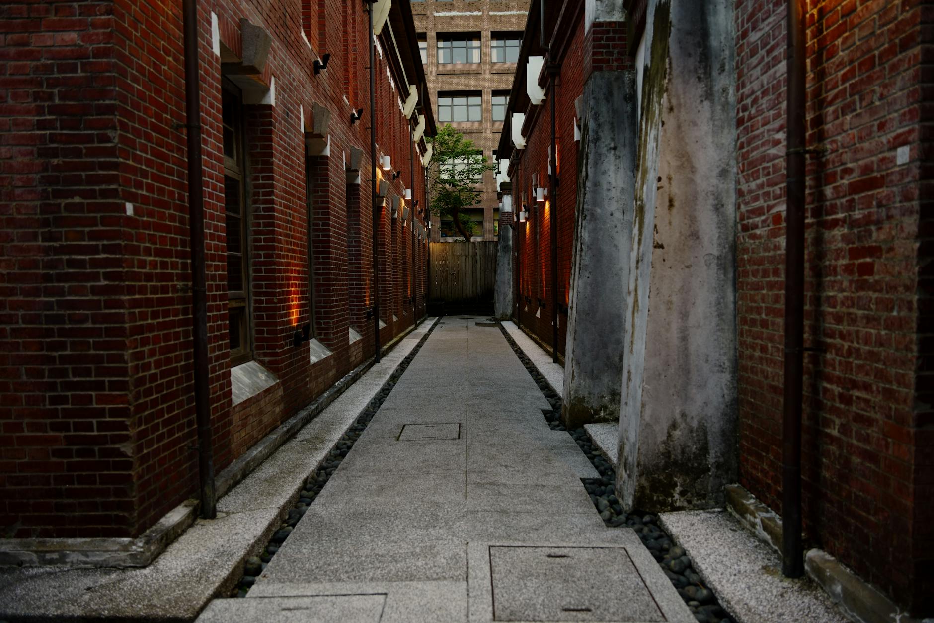 Tainan food and luxury dining route planning context.