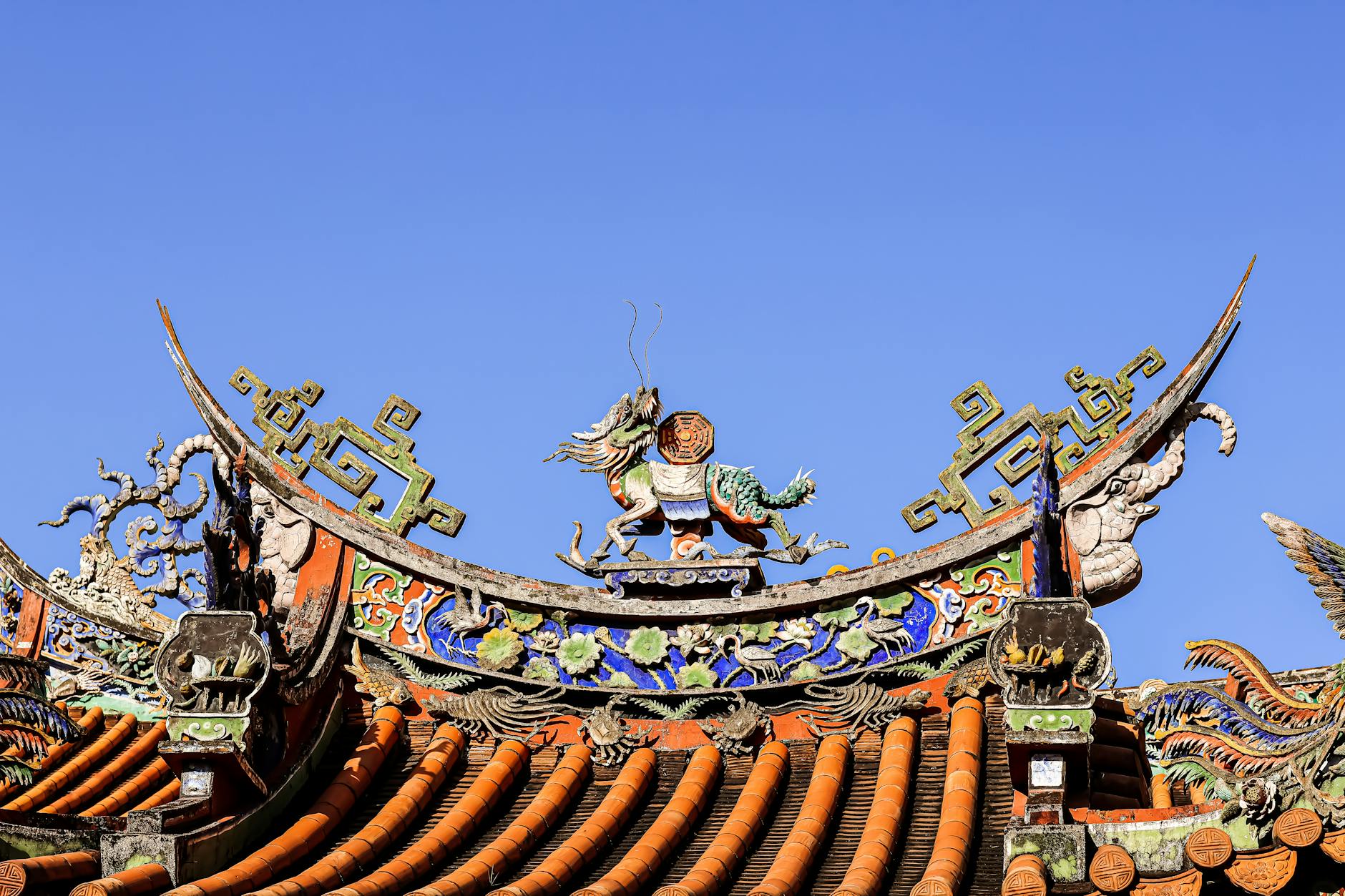 Tainan night-market schedule and food-evening planning context.