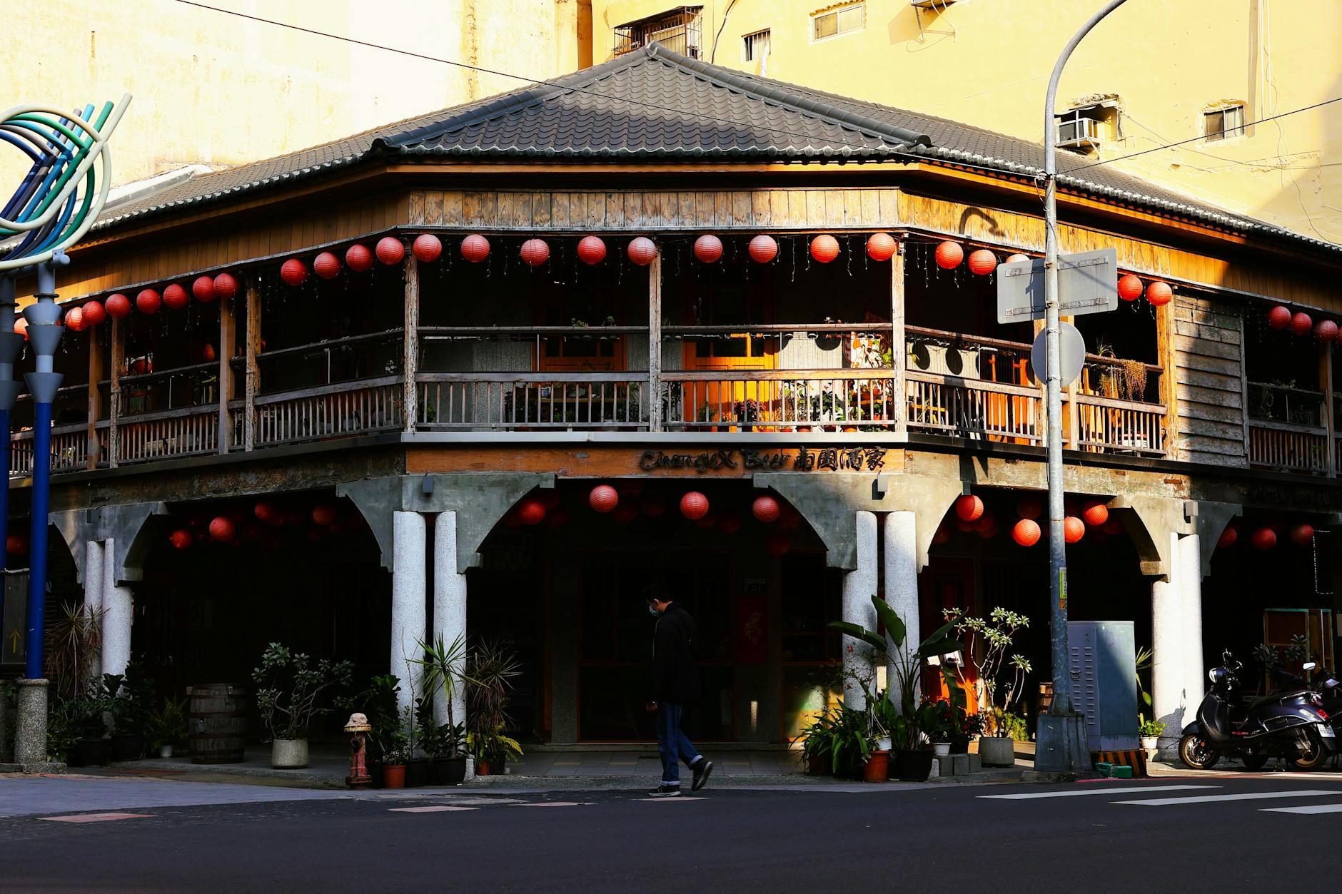 Tainan transfers and older traveler taxi planning context.