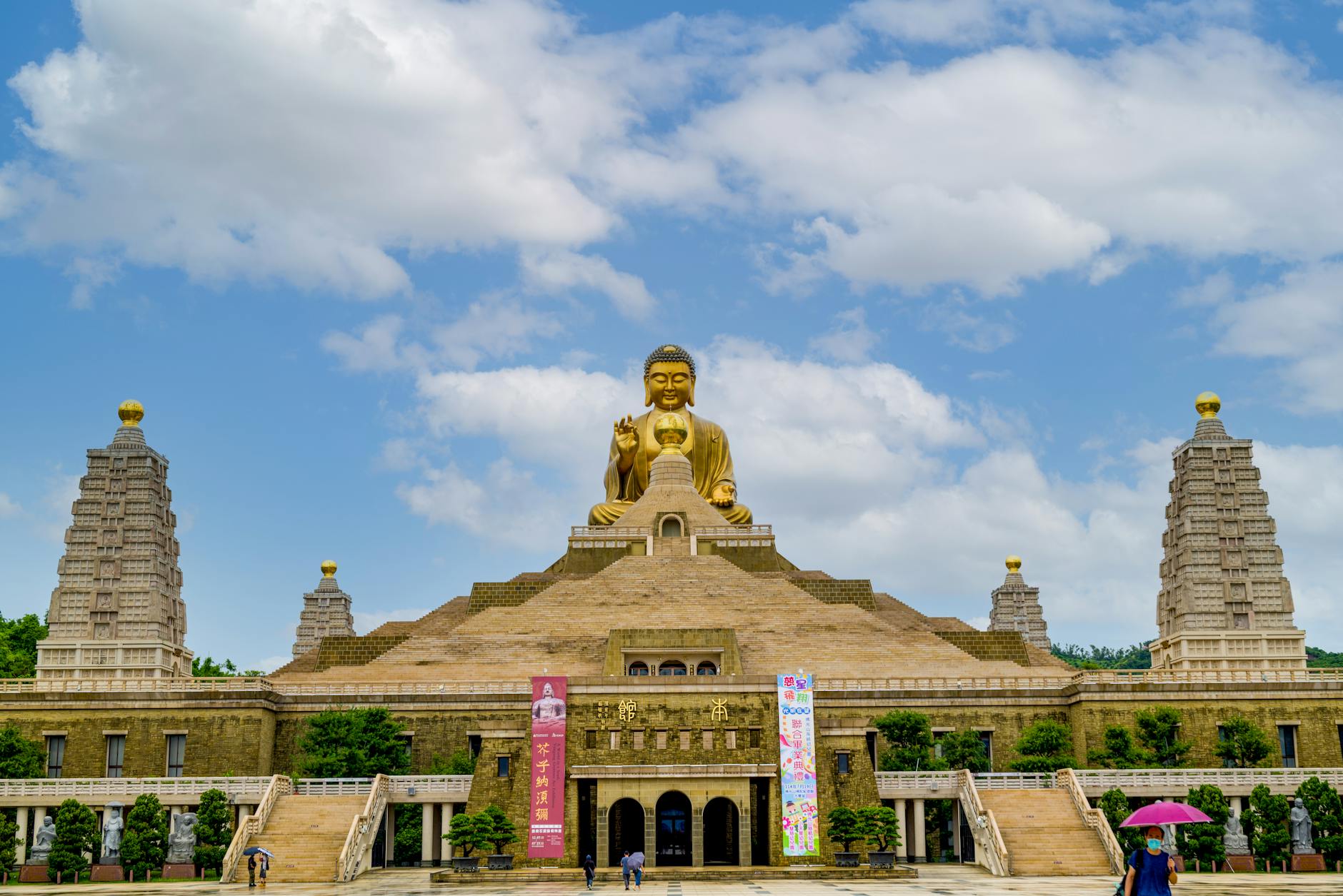 Tainan temple setting and religious traveler planning context.