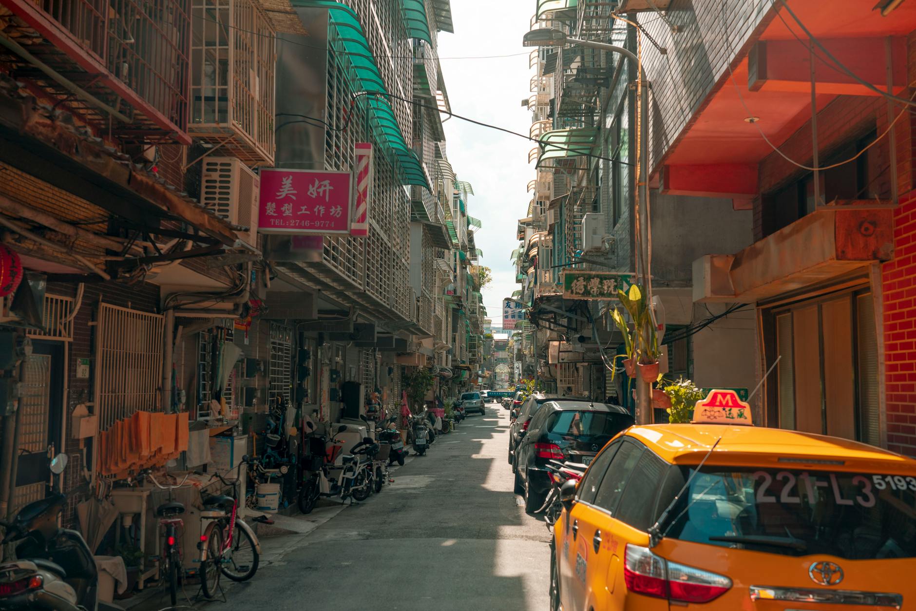 Tainan heat and sales traveler presentation condition planning context.