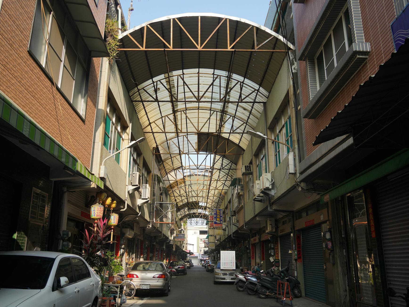 Tainan solo traveler street and independent route planning context.