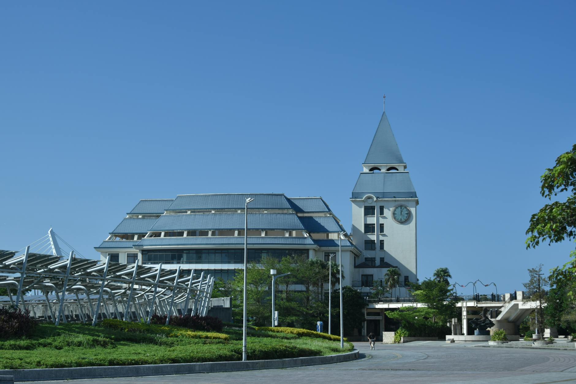 Tainan campus and student program location planning context.