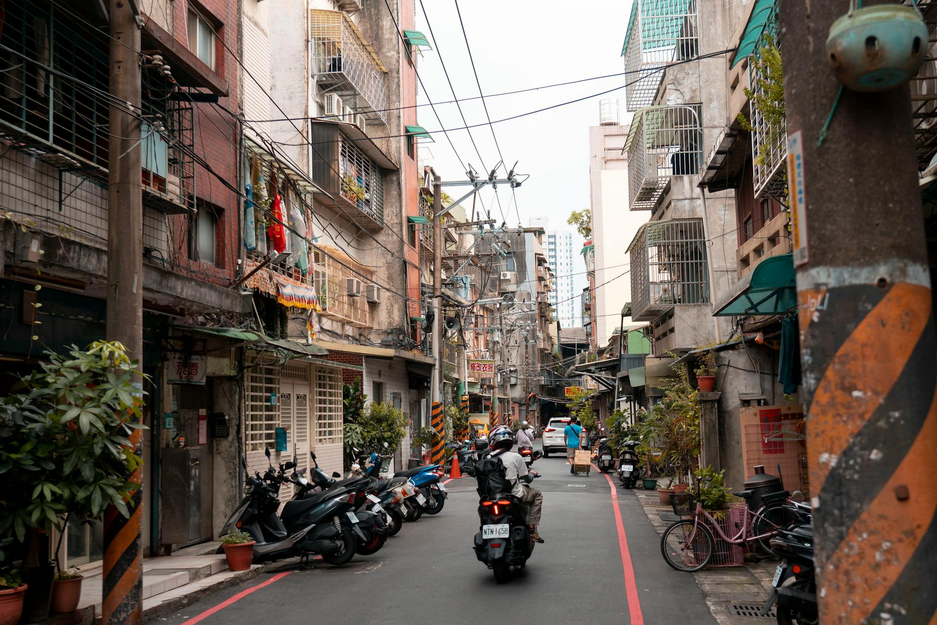 Tainan volunteer housing and daily work base planning context.