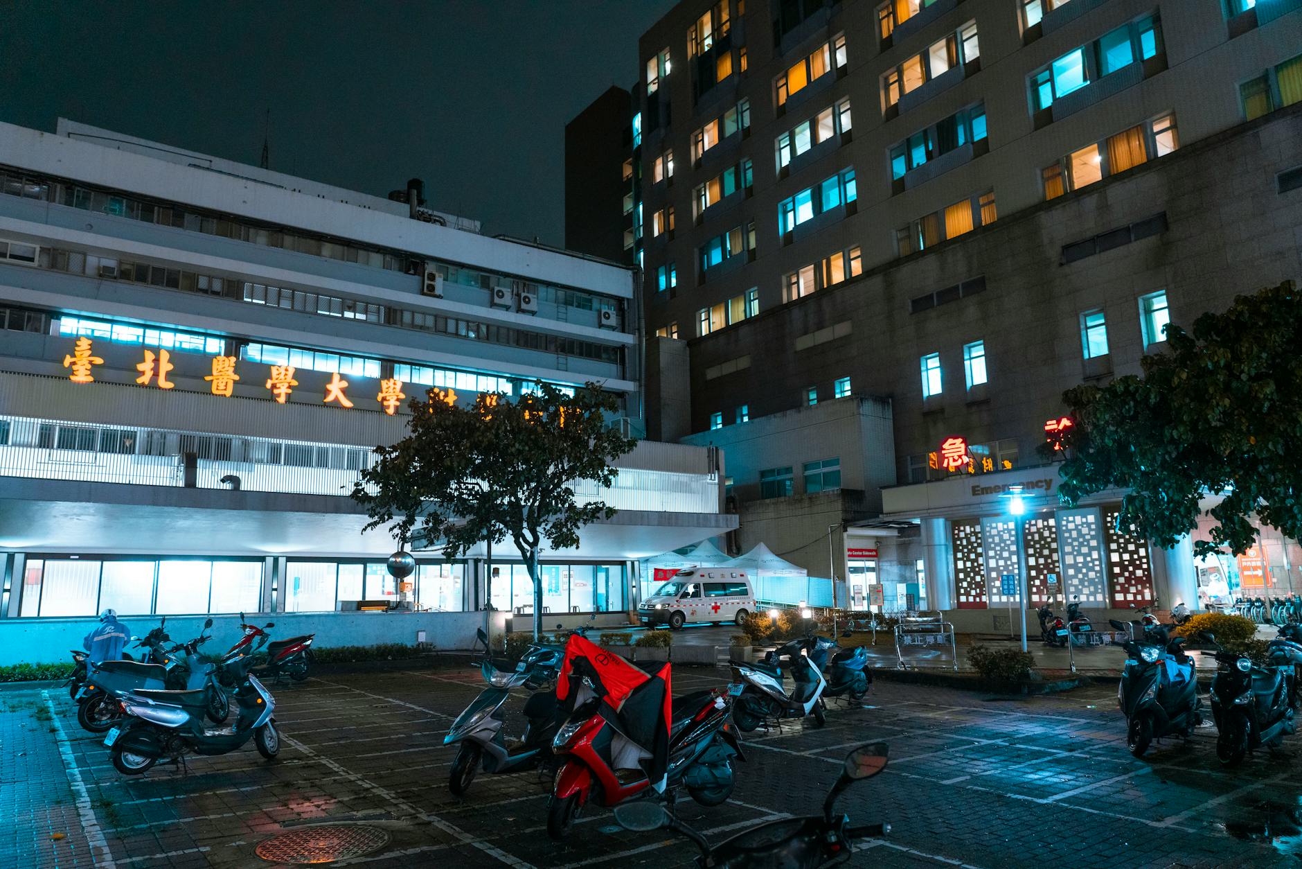 Taipei urban district and conference venue geography planning context.