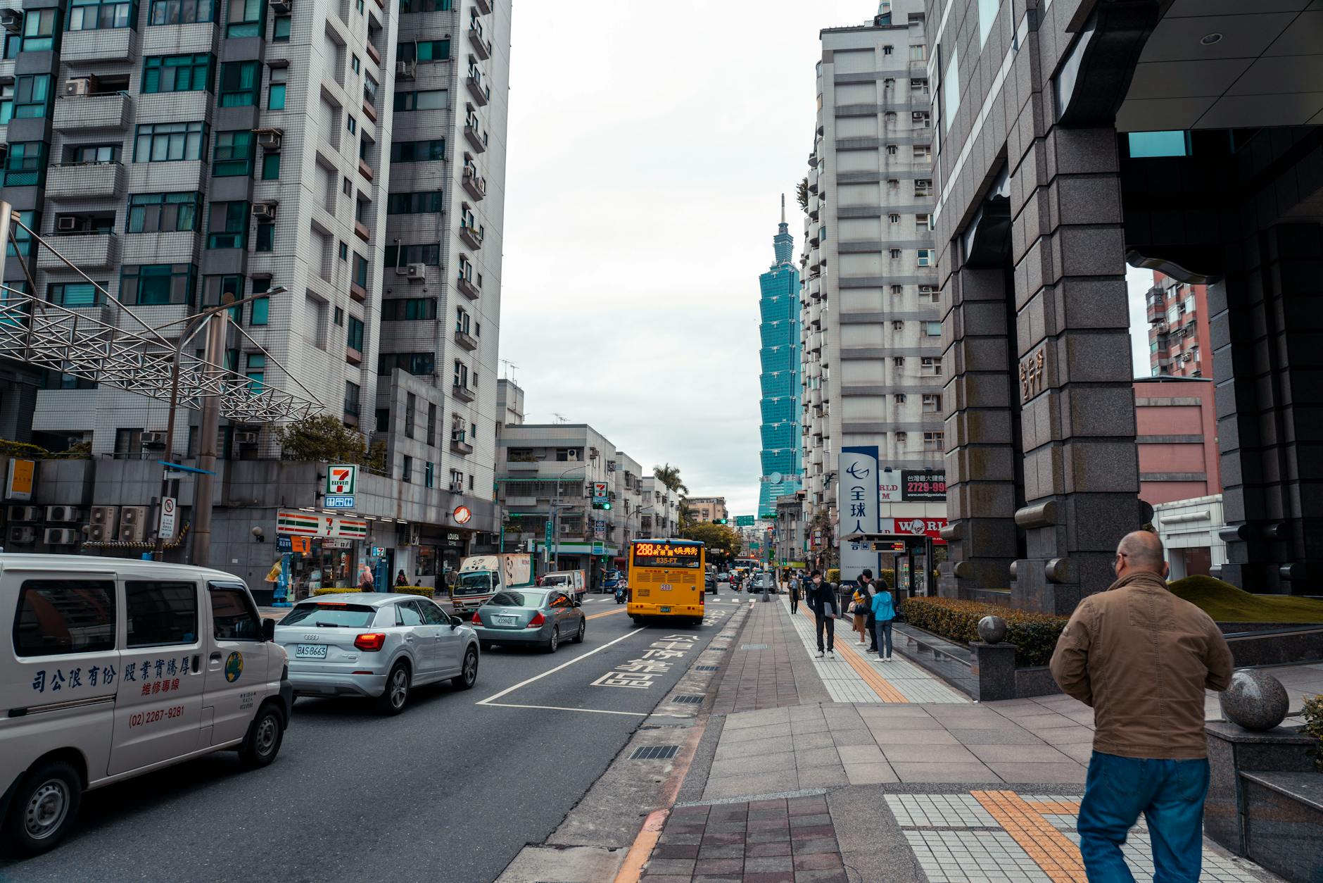 Taipei 101 business district and meeting geography planning context.
