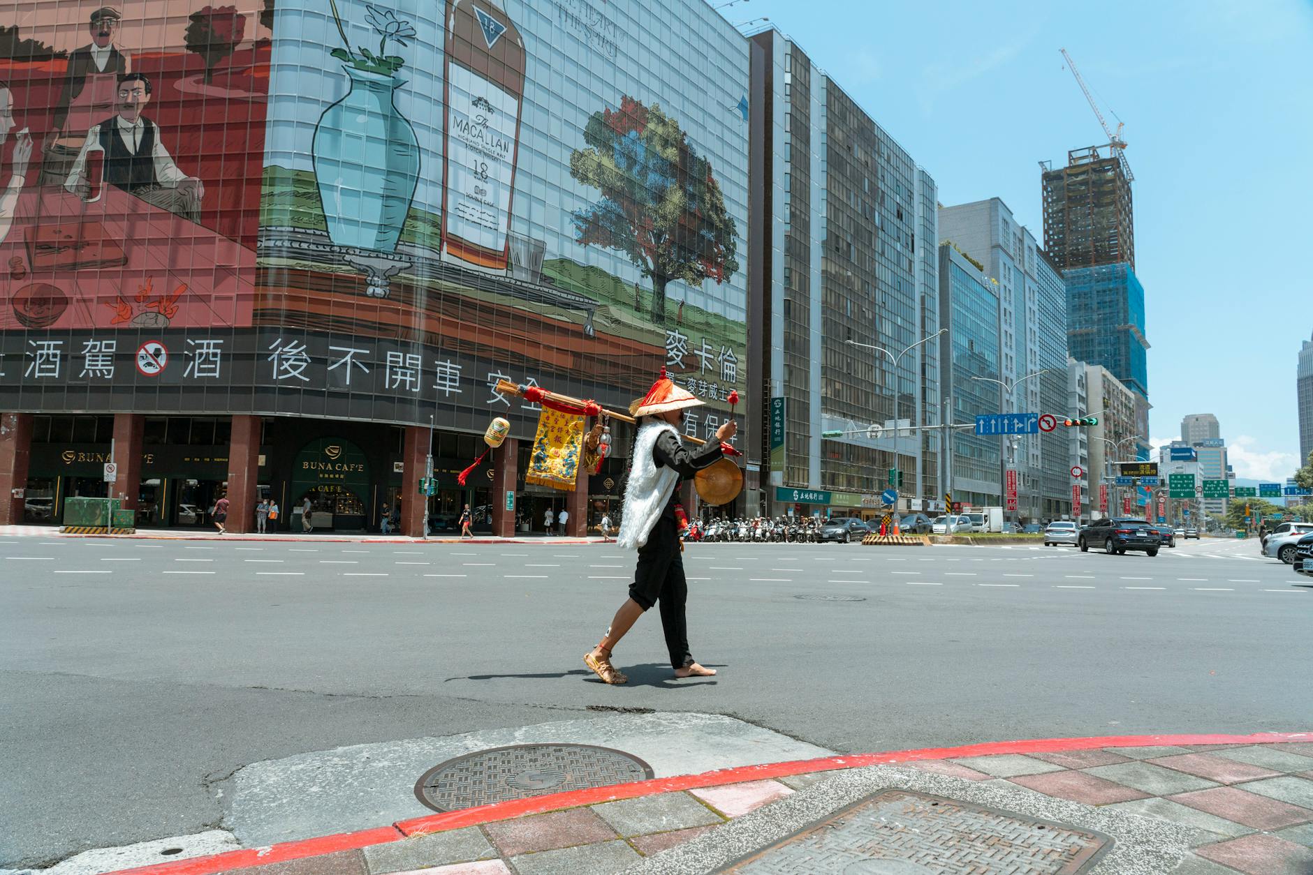Taipei neighborhood street and content route planning context.