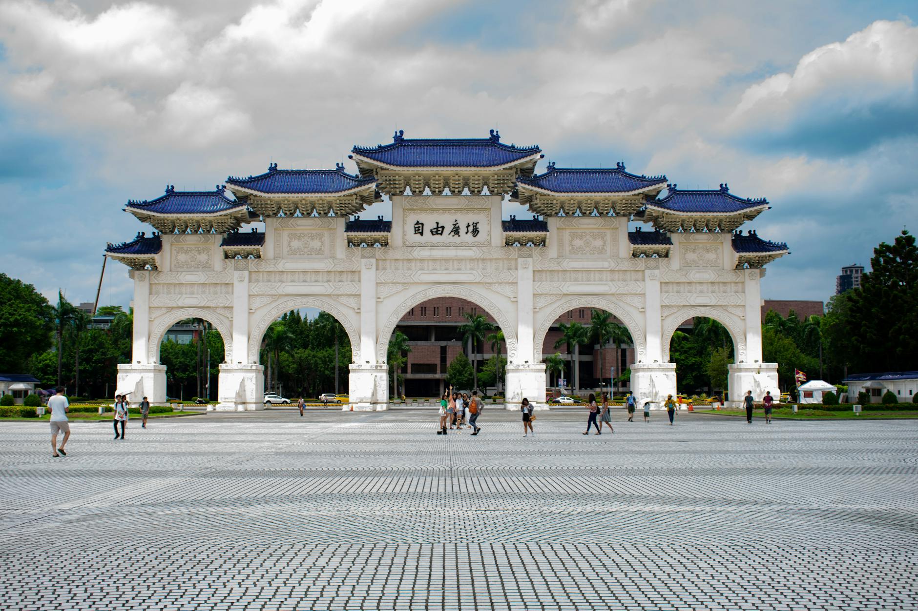 Taipei memorial space and tourist weather planning context.