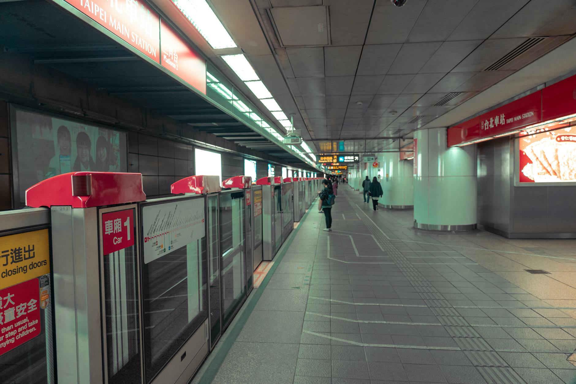 Taipei station access and medical-constraints movement planning context.