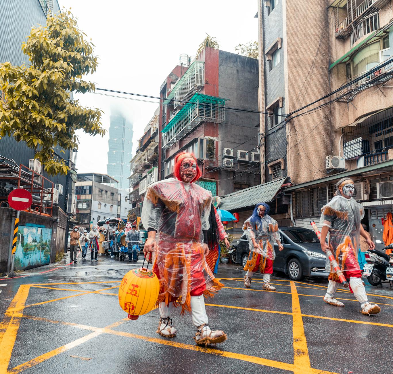 Rainy Taipei street and medical-constraints meal timing planning context.