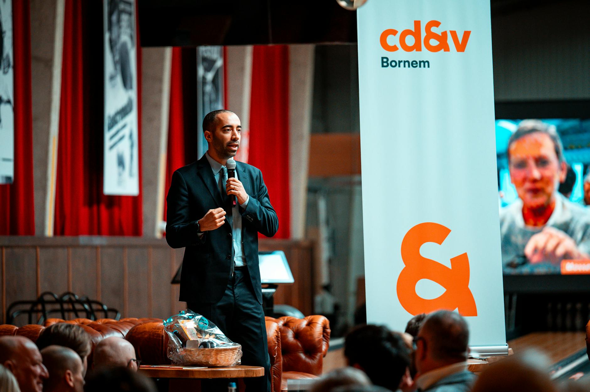 Conference speaker for Trondheim travel report planning.