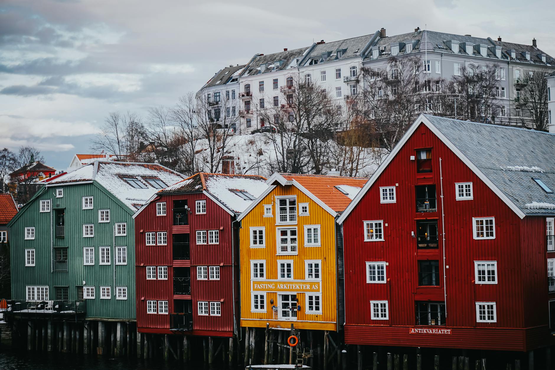 Bakklandet street scene for first-time Trondheim neighborhood planning.